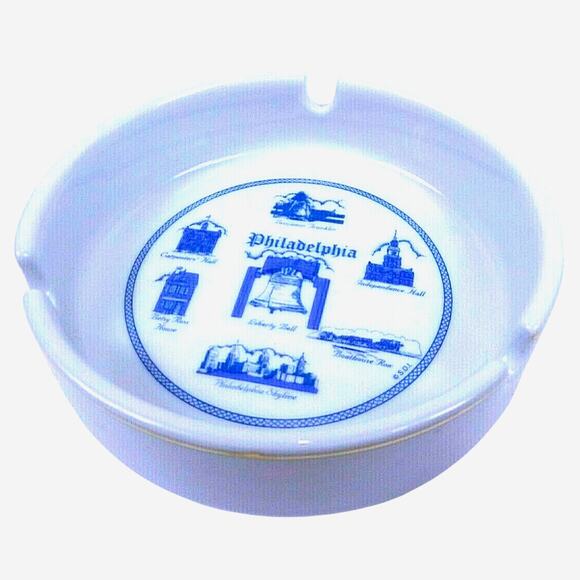 Vintage Porcelain Philadelphia Ashtray Landmarks Pennsylvania w Gold Trim 4” - Picture 4 of 4